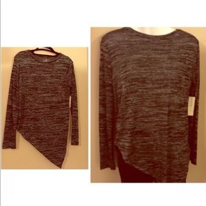 Womens Sweater Size 1X Gray Assymetrical Hem Thin